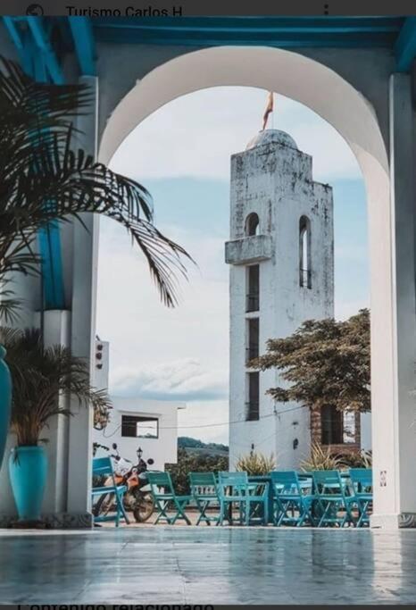 41, Aldea Doradal Santorini Colombiano Puerto Triunfo